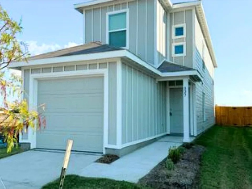827 Grebe Drive