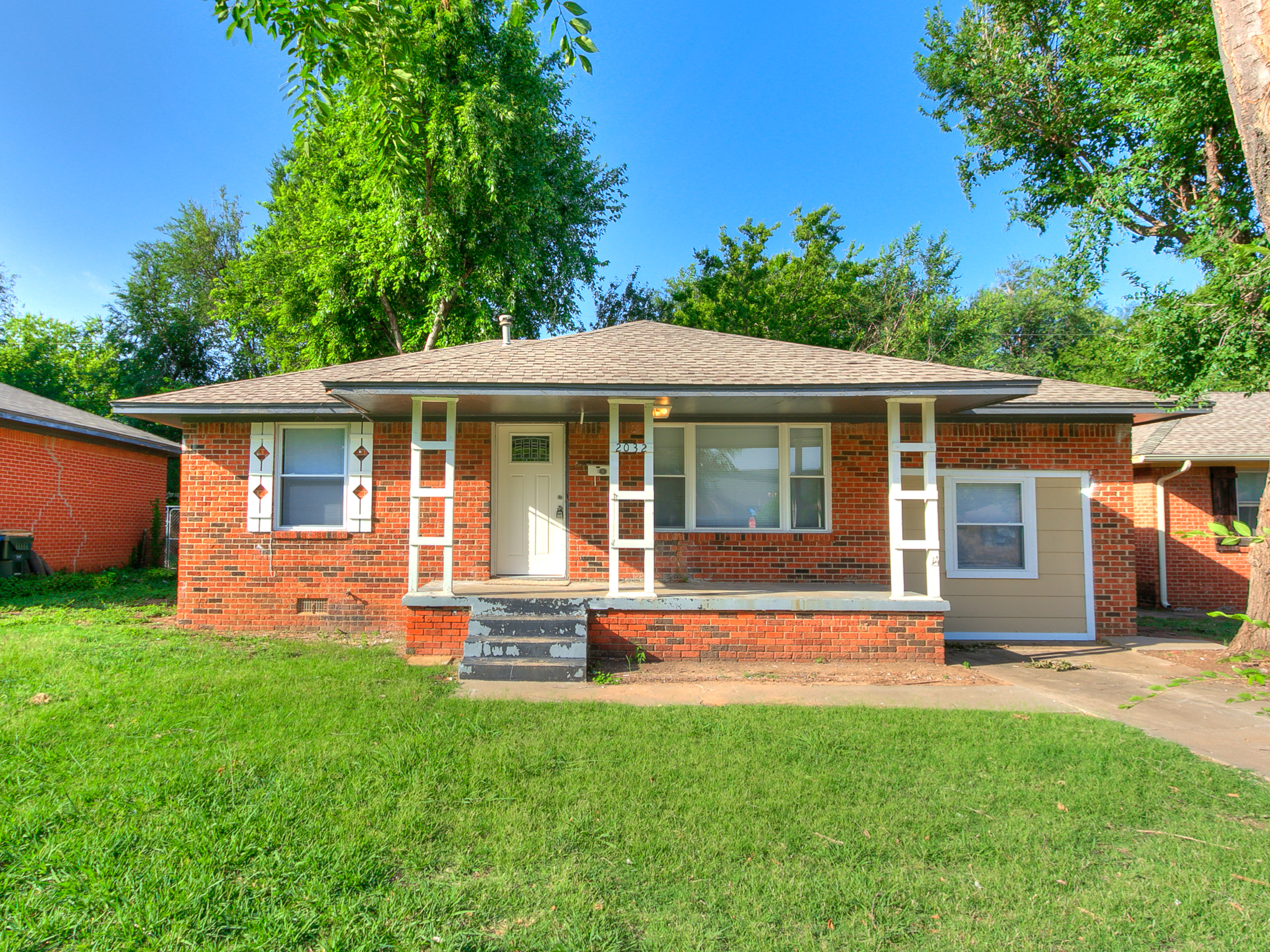Property main image