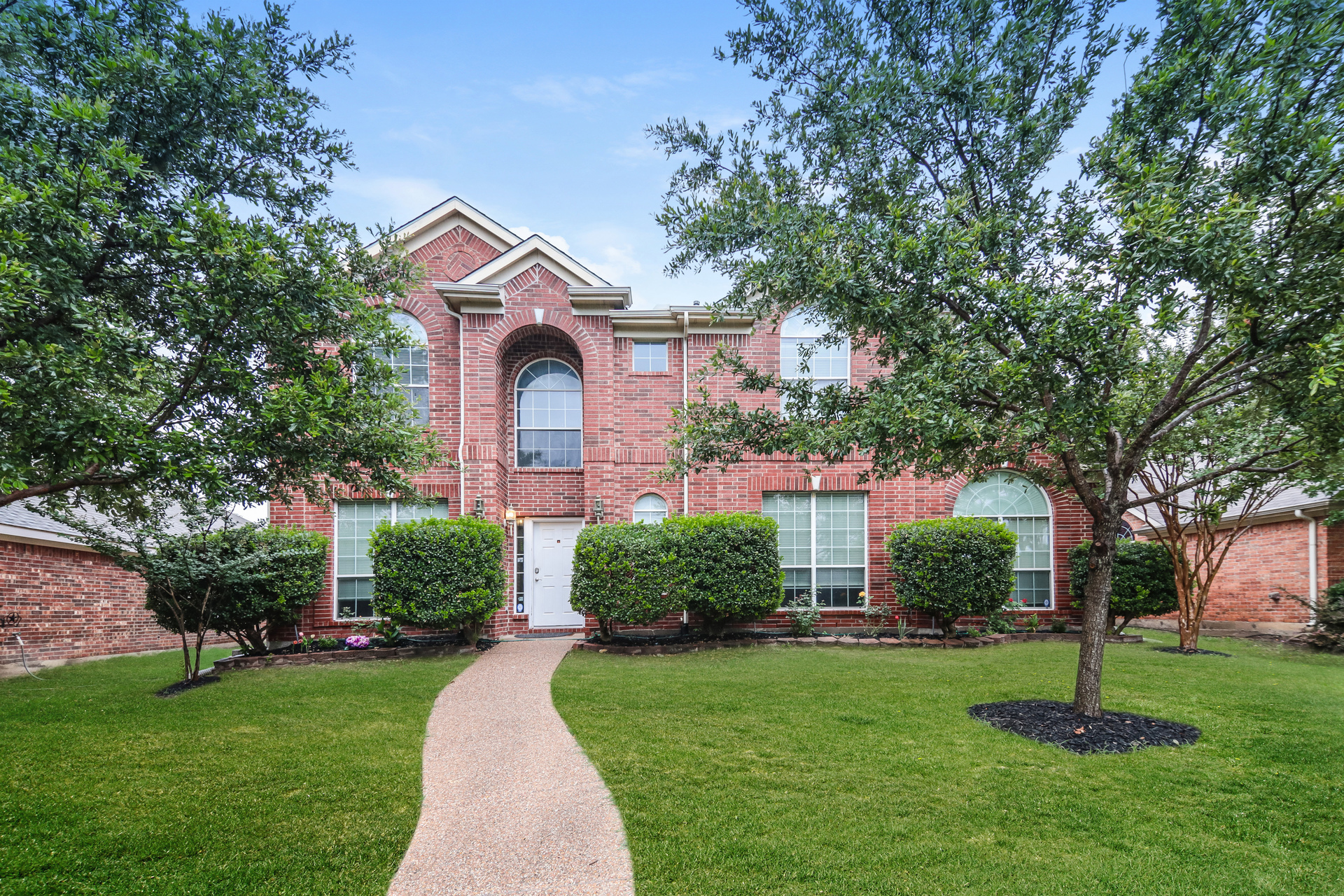 8172 Peacock Lane