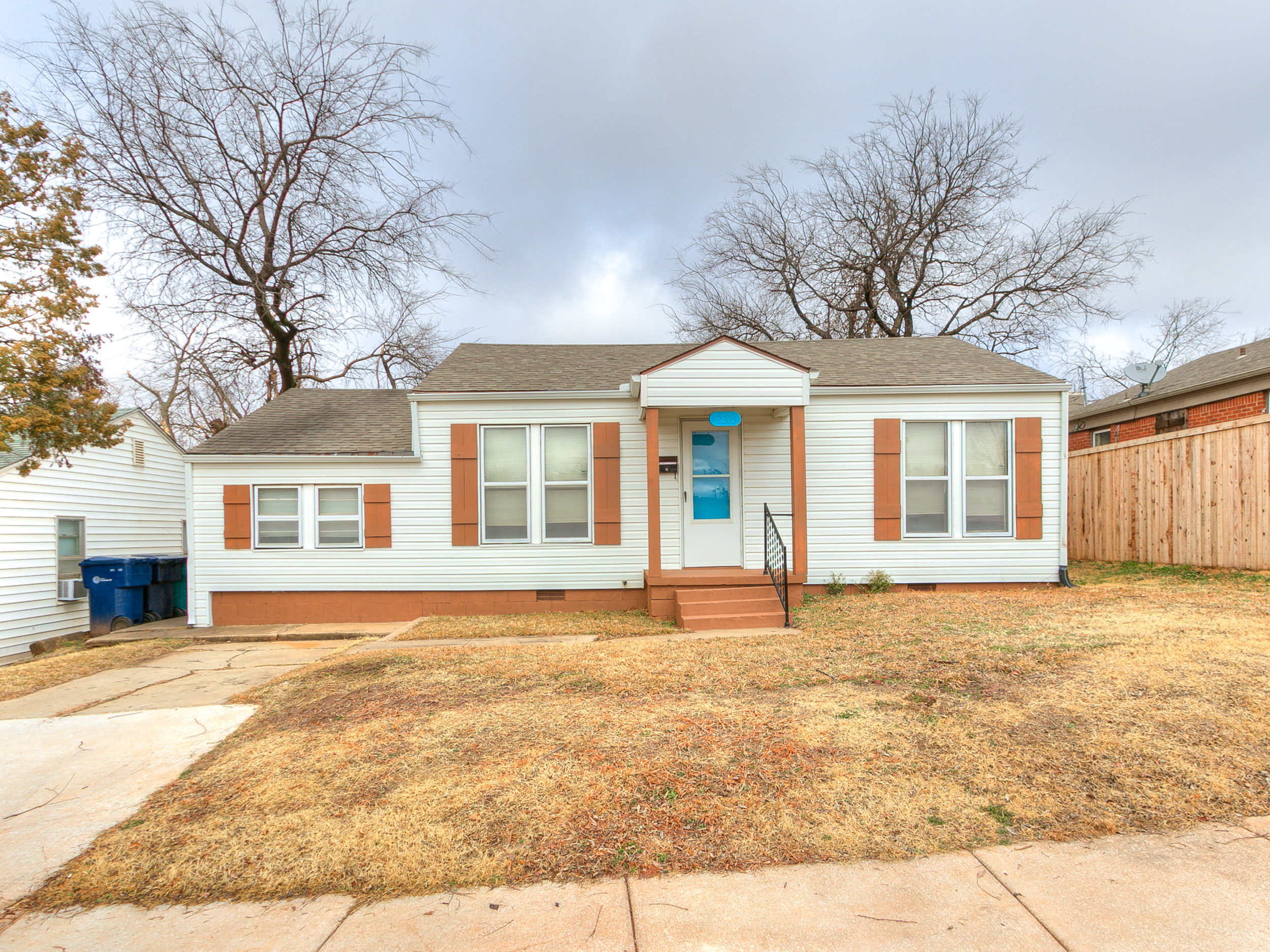 Property main image