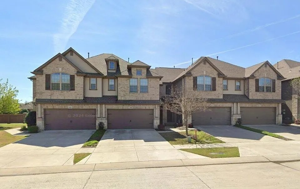 Property main image