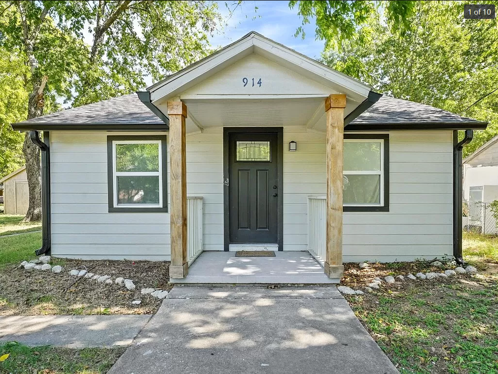 Property main image
