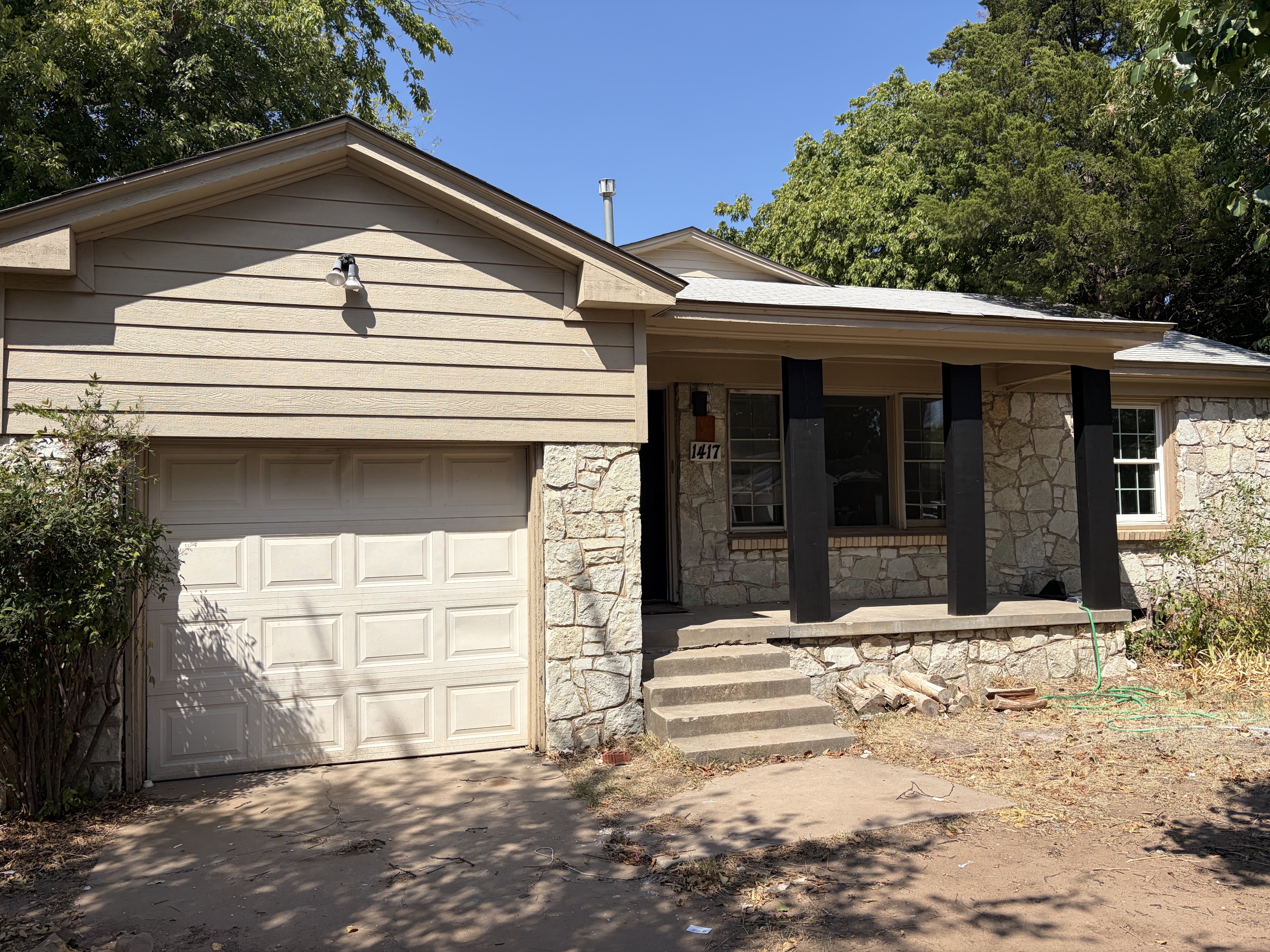 1417 Oxford Way